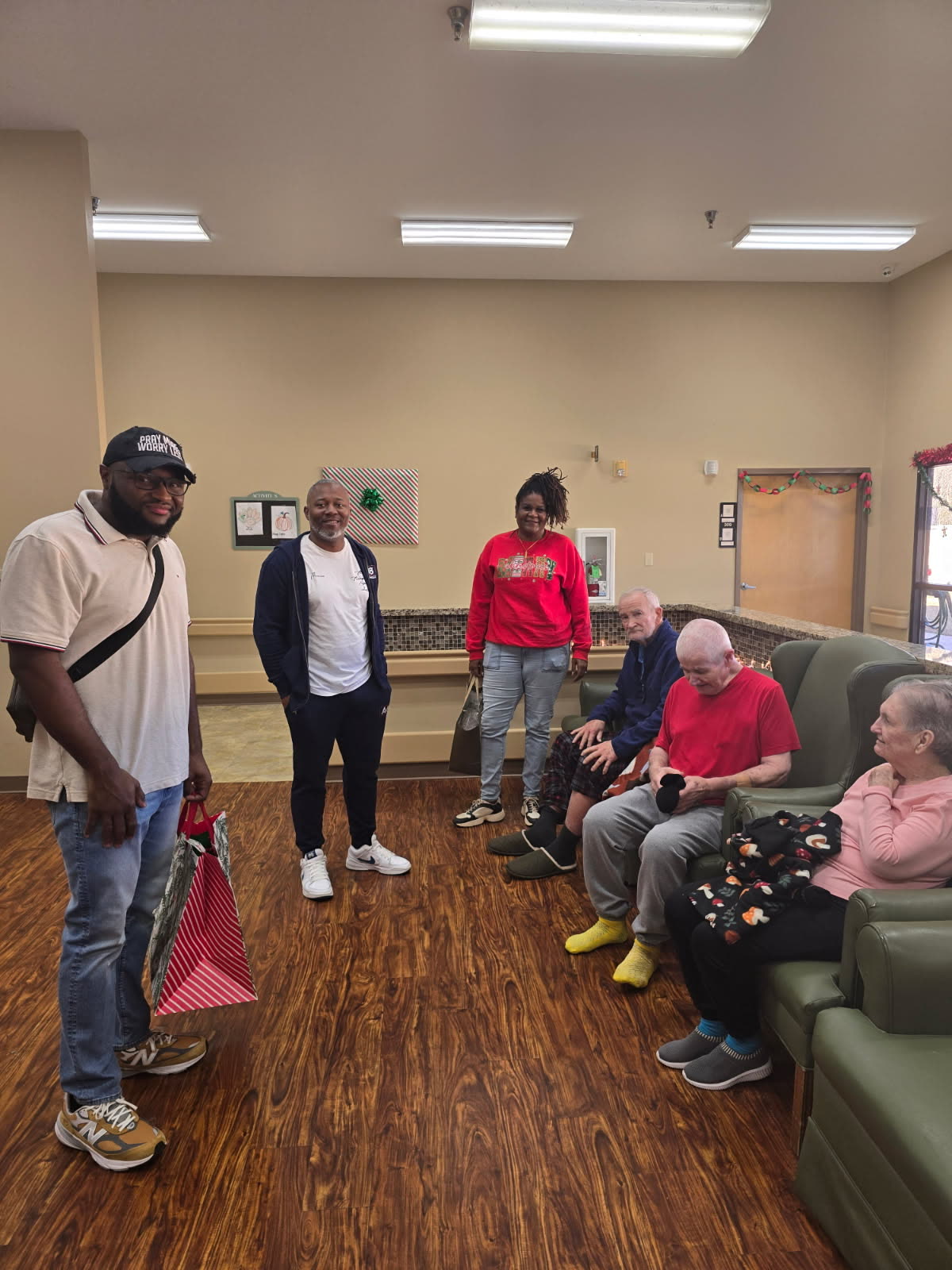 Sabine Community Connection volunteers serving local residents